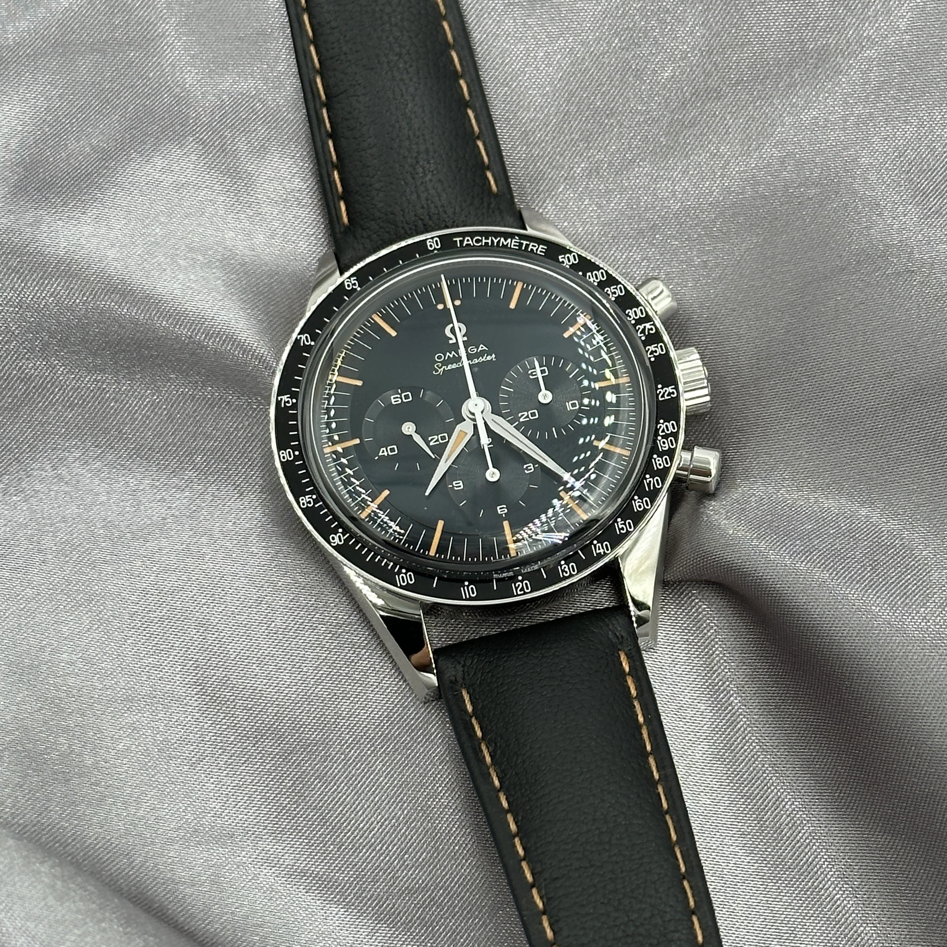 Omega Speedmaster First Omega In Space 39.7MM 310.32.40.50.06.001 2025 - Image 5
