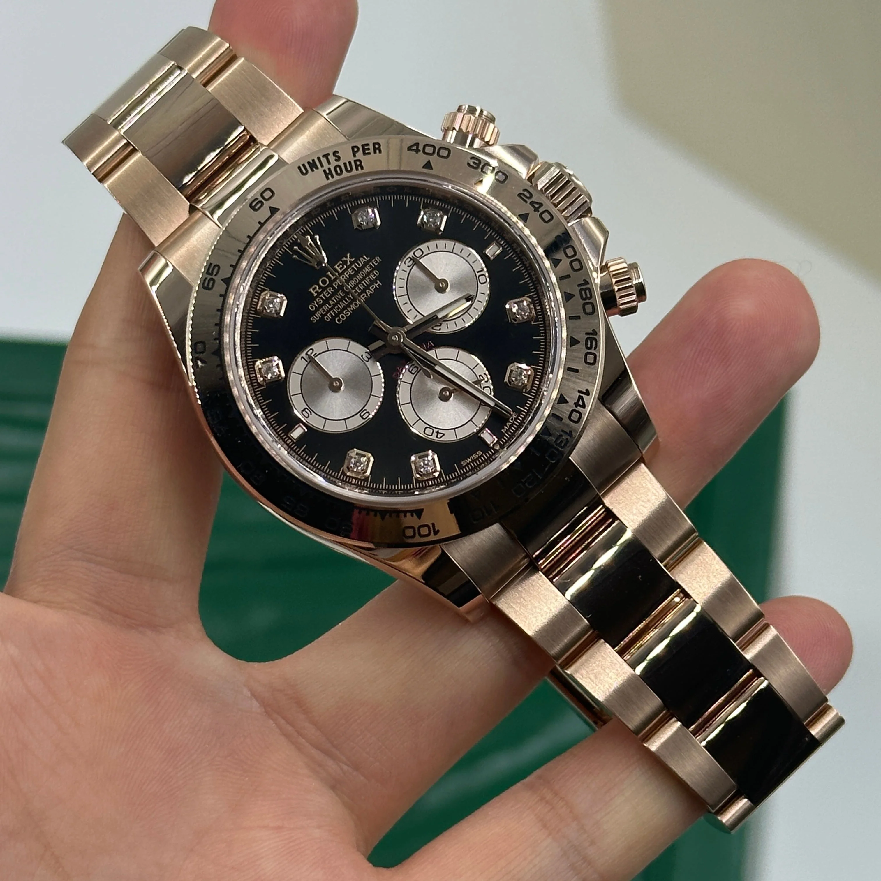 Rolex Cosmograph Daytona 126505G BLACK 2024 - Image 17