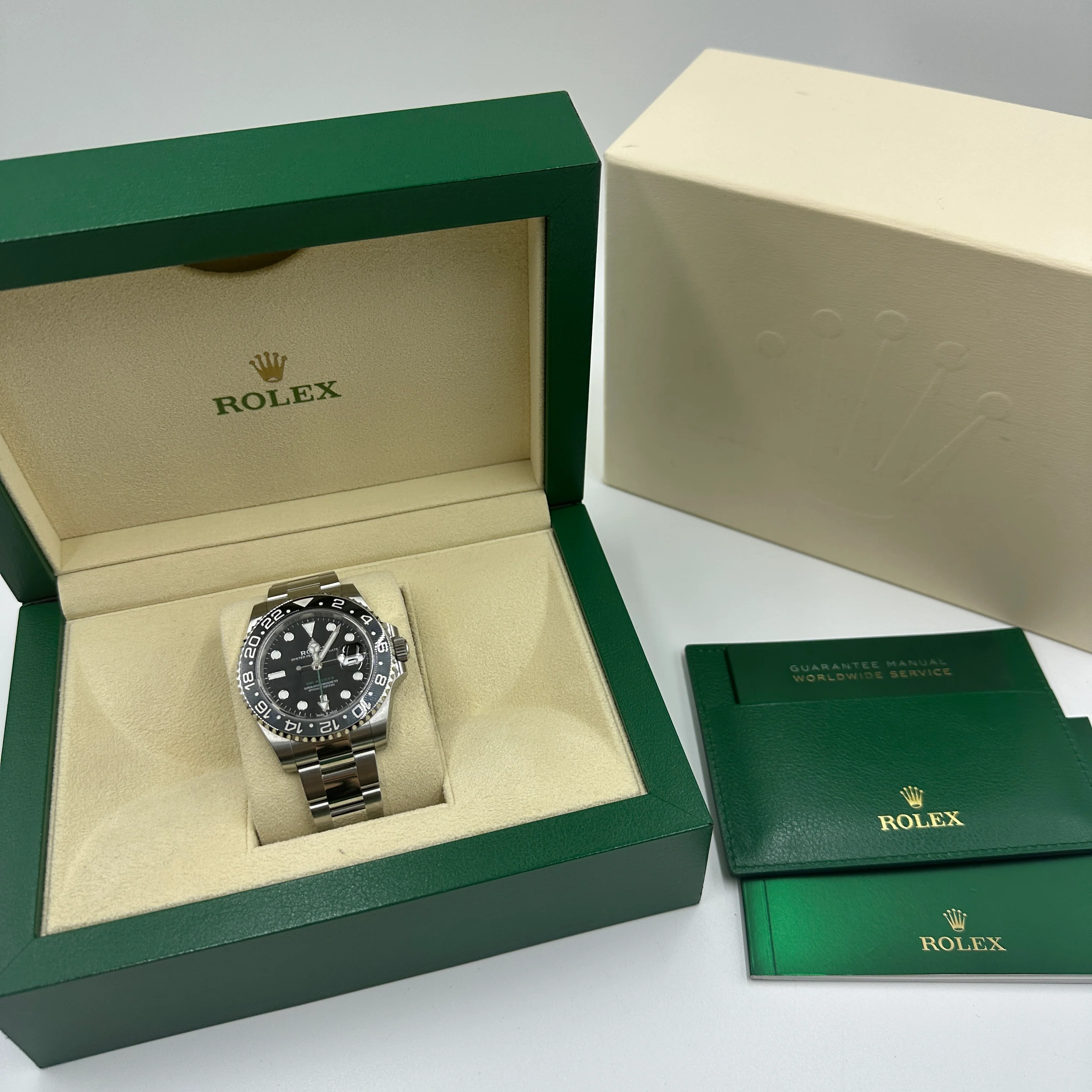 Rolex GMT-Master II 126710GRNR Oyster - Image 10